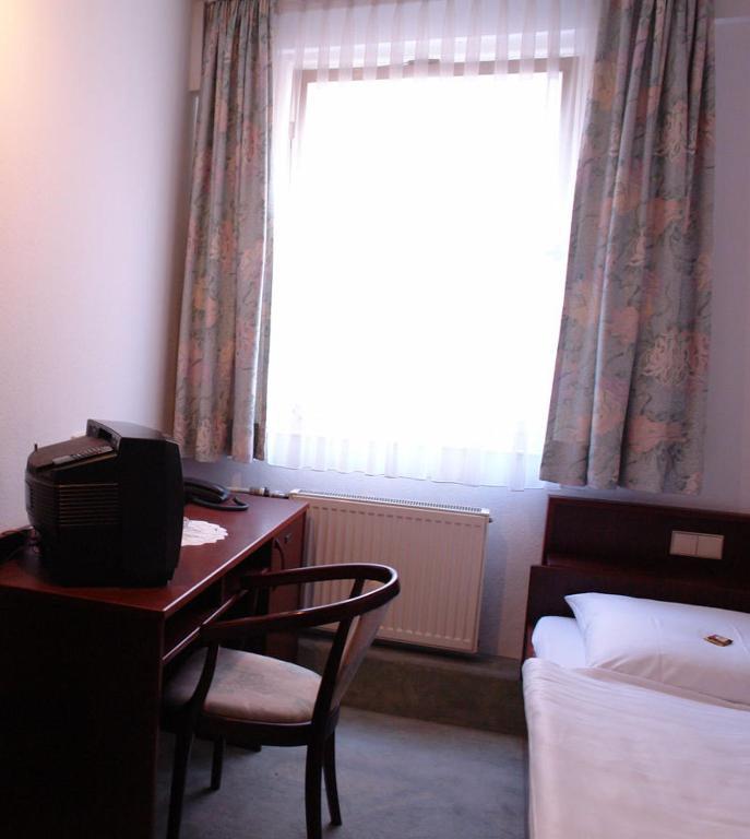 Hotel Filoxenia Stuttgart Room photo